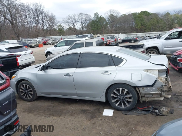 2017 Nissan Altima SV with VIN 1N4AL3AP8HC174357, listed as a IAAI auction lot 41720285 with 178,881 mi miles and . Bid and sale history available at DreamBid. Image 14.