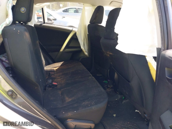 2018 Toyota RAV4 LE with VIN JTMBFREV0JJ722483, listed as a IAAI auction lot 41982973 with 83,012 mi miles. Bid and sale history available at carsss.com. Image 8.