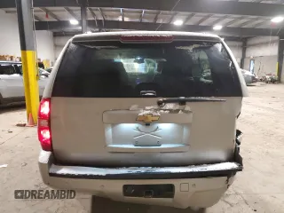 2008 Chevrolet Suburban LT w/3LT with VIN 3GNFK16378G134191, listed as a Copart auction lot 41344985 with 186,474 mi miles and Salvage Title. Bid and sale history available at carsss.com. Image 6.