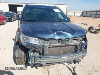 2018 Ford Explorer XLT with VIN 1FM5K8D86JGC41452, listed as a IAAI auction lot 41772061 with 121,192 mi miles and . Bid and sale history available at carsss.com. Image 18.