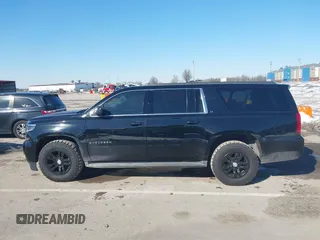 2015 Chevrolet Suburban LT with VIN 1GNSKJKC8FR687191, listed as a IAAI auction lot 41653268 with 193,885 mi miles. Bid and sale history available at carsss.com. Image 14.