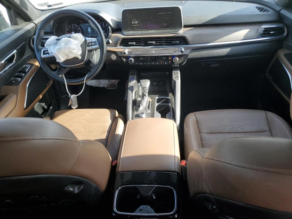 2022 Kia Telluride SX z VIN 5XYP5DHC1NG291681, wystawiony jako Copart lot #47449155 z przebiegiem 44 137 mil mil oraz Szkoda całkowita • Salvage title. Historia ofert i sprzedaży dostępna na DreamBid. Obrazek 8.