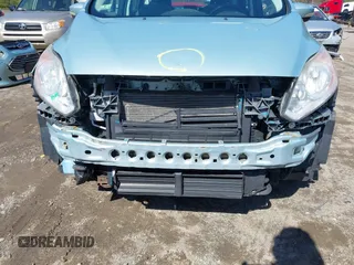 2013 Ford C-Max SE with VIN 1FADP5AUXDL557729, listed as a IAAI auction lot 41802589 with 105,108 mi miles. Bid and sale history available at carsss.com. Image 6.