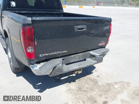 2005 GMC Canyon 1SB SLE Z85 with VIN 1GTDT136658200811, listed as a IAAI auction lot 42040808 with 188,307 mi miles. Bid and sale history available at carsss.com. Image 6.
