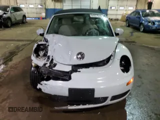 2010 Volkswagen Beetle with VIN 3VWRG3AL0AM004879, listed as a Copart auction lot 84697024 with 128,793 mi miles and Clean Title. Bid and sale history available at DreamBid. Image 5.