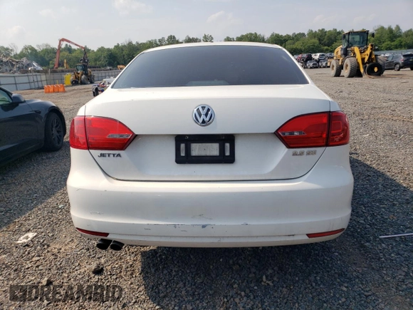 2011 Volkswagen Jetta SE with VIN 3VWDZ7AJXBM374152, listed as a Copart auction lot 60726265 with 133,161 mi miles and Salvage title. Bid and sale history available at DreamBid. Image 6.