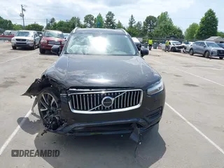 2021 Volvo XC90 Momentum z VIN YV4A22PK3M1717880, wystawiony jako IAAI lot #42156518 z przebiegiem 38 857 mil mil oraz . Historia ofert i sprzedaży dostępna na DreamBid. Obrazek 11.