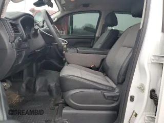 2021 Nissan Titan S z VIN 1N6AA1EE6MN517580, wystawiony jako Copart lot #86688904 z przebiegiem 56 660 mil mil oraz Czysty tytuł • Clean title. Historia ofert i sprzedaży dostępna na DreamBid. Obrazek 7.