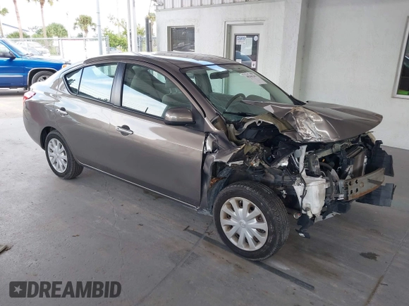 2012 Nissan Versa SV with VIN 3N1CN7AP2CL806435, listed as a IAAI auction lot 40366243 with 72,293 mi miles. Bid and sale history available at carsss.com. Image 1.
