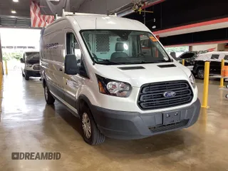 2019 Ford Transit z VIN 1FTYR2CM1KKA32062, wystawiony jako IAAI lot #42596475 z przebiegiem 151 369 mil mil oraz . Historia ofert i sprzedaży dostępna na DreamBid. Obrazek 19.