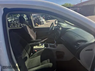 2015 Dodge Grand Caravan SXT Plus with VIN 2C4RDGCG5FR709325, listed as a Copart auction lot 50097655 with 271,247 mi miles and Clean Title. Bid and sale history available at carsss.com. Image 5.