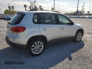 2018 Volkswagen Tiguan with VIN WVGBV7AX8JK001137, listed as a Copart auction lot 48380965 with 61,131 mi miles and Non Repairable. Bid and sale history available at DreamBid. Image 3.