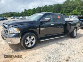 2015 Ram 1500 Big Horn z VIN 1C6RR6LTXFS761838, wystawiony jako Copart lot #53738025 z przebiegiem 130 708 mil mil oraz Szkoda całkowita • Salvage title. Historia ofert i sprzedaży dostępna na DreamBid. Obrazek 1.