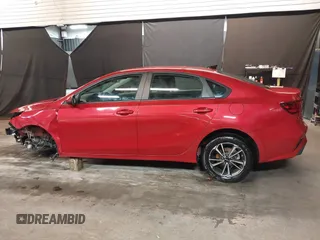 2022 Kia Forte LXS z VIN 3KPF24AD7NE497091, wystawiony jako IAAI lot #41894884 z przebiegiem 36 451 mil mil oraz . Historia ofert i sprzedaży dostępna na DreamBid. Obrazek 15.
