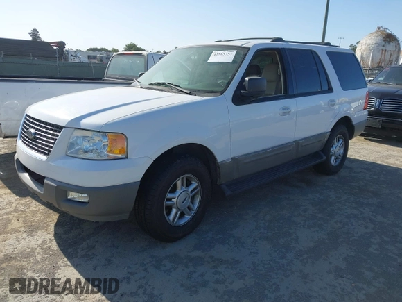 2003 Ford Expedition Special Service with VIN 1FMEU15W23LC58340, listed as a IAAI auction lot 42565357 with 207,864 mi miles and . Bid and sale history available at DreamBid. Image 2.
