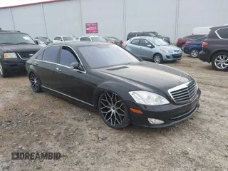 2007 Mercedes-Benz S 5.5L V8 with VIN WDDNG71X27A099744, listed as a IAAI auction lot 41767264 with 275,567 mi miles. Bid and sale history available at carsss.com. Image 1.