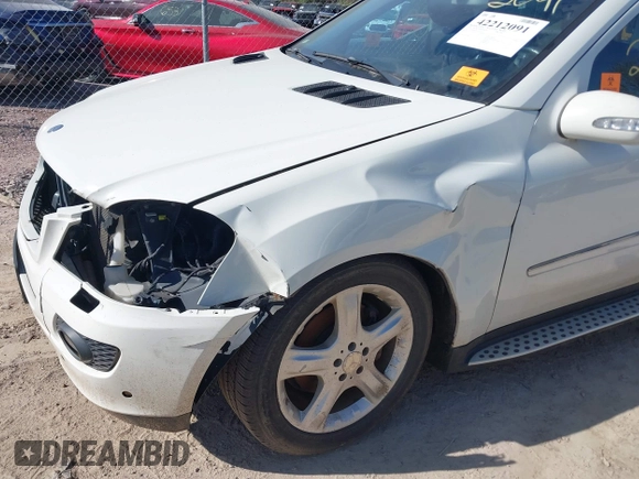 2008 Mercedes-Benz M 350 with VIN 4JGBB86E88A323377, listed as a IAAI auction lot 42212091 with Not Provided miles and . Bid and sale history available at DreamBid. Image 11.