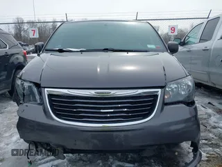 2016 Chrysler Town & Country S with VIN 2C4RC1HG3GR104925, listed as a IAAI auction lot 41682372 with 163,473 mi miles. Bid and sale history available at carsss.com. Image 12.