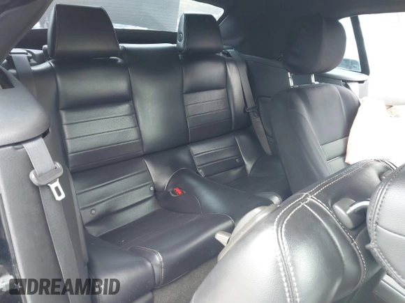 2013 Ford Mustang V6 with VIN 1ZVBP8EM3D5211391, listed as a IAAI auction lot 40585527 with 203,555 mi miles and . Bid and sale history available at DreamBid. Image 8.