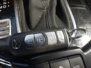 2018 Mazda CX-9 Touring with VIN JM3TCBCY4J0227069, listed as a IAAI auction lot 41676017 with 77,844 mi miles. Bid and sale history available at carsss.com. Image 11.