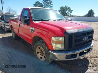 2008 Ford F-250 XL z VIN 1FTNF20518EB63041, wystawiony jako IAAI lot #41666822 z przebiegiem 237 789 mil mil oraz . Historia ofert i sprzedaży dostępna na DreamBid. Obrazek 1.