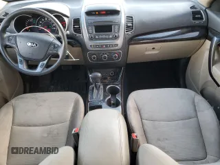 2014 Kia Sorento LX with VIN 5XYKT4A71EG530322, listed as a Copart auction lot 88501505 with 73,887 mi miles and Salvage Title. Bid and sale history available at carsss.com. Image 8.