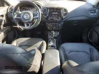 2020 Jeep Compass Limited z VIN 3C4NJDCB3LT220845, wystawiony jako Copart lot #46049615 z przebiegiem 120 609 mil mil oraz Czysty tytuł • Clean title. Historia ofert i sprzedaży dostępna na DreamBid. Obrazek 8.