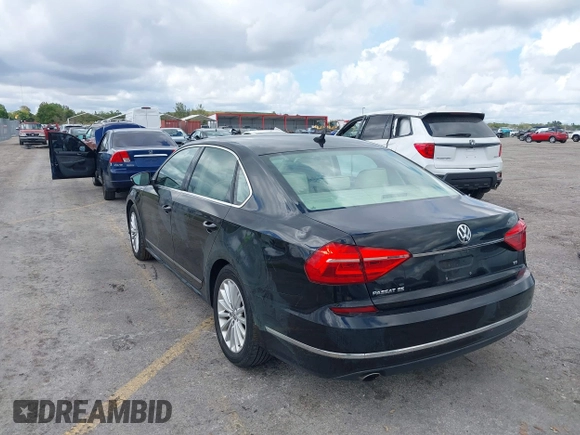 2016 Volkswagen Passat SE z VIN 1VWBS7A35GC047180, wystawiony jako IAAI lot #41650618 z przebiegiem 42 491 mil mil oraz . Historia ofert i sprzedaży dostępna na DreamBid. Obrazek 3.