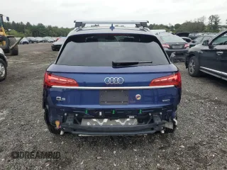 2024 Audi Q5 Premium with VIN WA1ABAFYXR2033441, listed as a Copart auction lot 72028114 with 4,223 mi miles and Salvage Title. Bid and sale history available at carsss.com. Image 6.