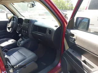 2017 Jeep Patriot High Altitude with VIN 1C4NJRFB2HD179288, listed as a IAAI auction lot 42185295 with 185,854 mi miles. Bid and sale history available at carsss.com. Image 5.