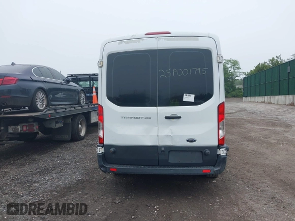 2016 Ford Transit Cargo z VIN 1FTBW2CM3GKA02227, wystawiony jako IAAI lot #42299621 z przebiegiem 145 070 mil mil oraz . Historia ofert i sprzedaży dostępna na DreamBid. Obrazek 15.