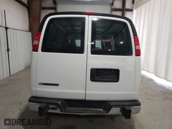 2022 Chevrolet Express Cargo with VIN 1GCWGAFP4N1222428, listed as a Copart auction lot 63829195 with 30,685 mi miles and Clean title. Bid and sale history available at DreamBid. Image 6.