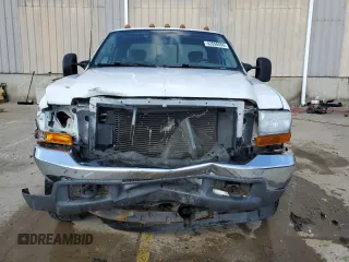 2003 Ford F-250 XL with VIN 1FTNX21L33EB98022, listed as a Copart auction lot 87487844 with 205,917 mi miles and Non repairable. Bid and sale history available at DreamBid. Image 5.