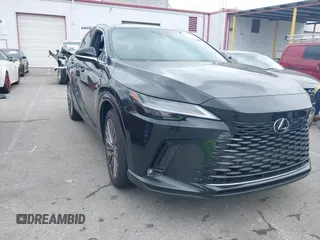 2024 Lexus RX 450h+ Luxury z VIN JTJCJMGA1R2022295, wystawiony jako IAAI lot #41778650 z przebiegiem 1822 mil mil oraz . Historia ofert i sprzedaży dostępna na DreamBid. Obrazek 1.