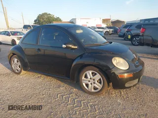 2010 Volkswagen Beetle с VIN 3VWPW3AG5AM016118, выставлен на аукционе IAAI как лот 42466078 с пробегом 125 940 миль миль и . История ставок и продаж доступна на DreamBid. Изображение 1.