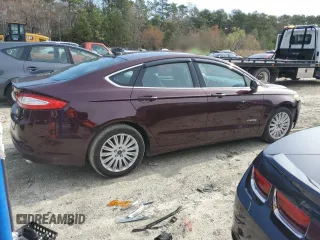 2013 Ford Fusion SE Hybrid with VIN 3FA6P0LU5DR173920, listed as a Copart auction lot 50884705 with 121,385 mi miles and Salvage Title. Bid and sale history available at carsss.com. Image 3.