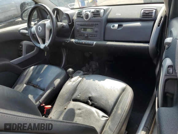 2008 Smart fortwo Pure z VIN WMEEJ31X78K205574, wystawiony jako Copart lot #67711894 z przebiegiem Nie podano mil oraz Tytuł czysty. Historia ofert i sprzedaży dostępna na DreamBid. Obrazek 8.