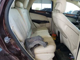 2016 Lincoln MKC Reserve with VIN 5LMCJ3C98GUJ31677, listed as a Copart auction lot 53249635 with 129,125 mi miles and Salvage Title. Bid and sale history available at DreamBid. Image 11.