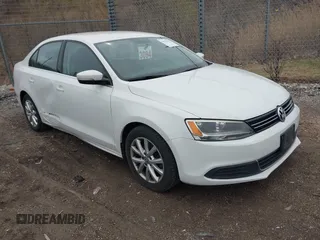 2013 Volkswagen Jetta Sedan SE w/Convenience/Sunroof with VIN 3VWDX7AJ4DM295360, listed as a IAAI auction lot 41945387 with 93,465 mi miles. Bid and sale history available at carsss.com. Image 1.