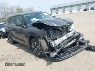 2023 Toyota Highlander L z VIN 5TDKDRBH6PS500241, wystawiony jako IAAI lot #42026413 z przebiegiem 53 279 mil mil oraz . Historia ofert i sprzedaży dostępna na DreamBid. Obrazek 1.