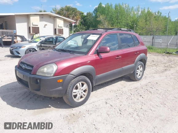 2007 Hyundai Tucson SE with VIN KM8JN12DX7U576110, listed as a IAAI auction lot 42068434 with 147,851 mi miles. Bid and sale history available at carsss.com. Image 2.