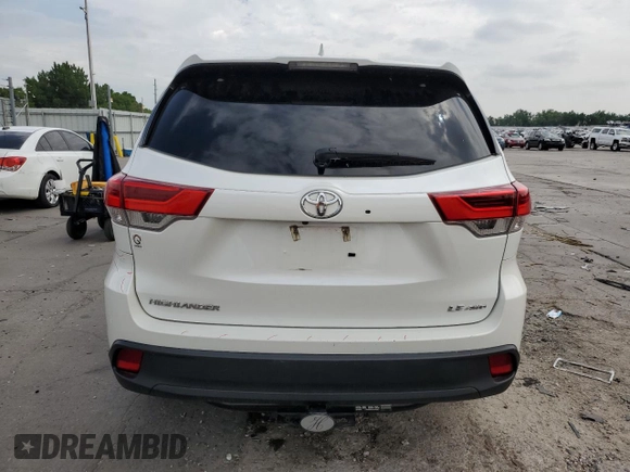 2017 Toyota Highlander LE with VIN 5TDBZRFH1HS482941, listed as a Copart auction lot 61963245 with 92,316 mi miles and Salvage title. Bid and sale history available at DreamBid. Image 6.