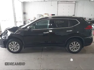 2017 Nissan Rogue SV с VIN KNMAT2MV7HP593789, выставлен на аукционе IAAI как лот 42270944 с пробегом 146 157 миль миль и . История ставок и продаж доступна на DreamBid. Изображение 14.