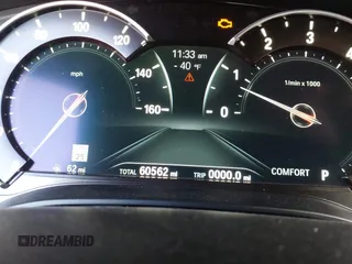 2019 BMW 5 Series 530i с VIN WBAJA5C52KWA57922, выставлен на аукционе IAAI как лот 40896802 с пробегом 60 562 миль миль и . История ставок и продаж доступна на DreamBid. Изображение 7.