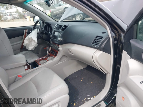2012 Toyota Highlander Limited with VIN 5TDDK3EH7CS170207, listed as a IAAI auction lot 41711679 with 1 mi miles. Bid and sale history available at carsss.com. Image 5.