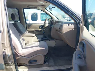 2004 Chevrolet TrailBlazer LT with VIN 1GNDS13S142422830, listed as a IAAI auction lot 42054144 with 218,042 mi miles and . Bid and sale history available at DreamBid. Image 5.