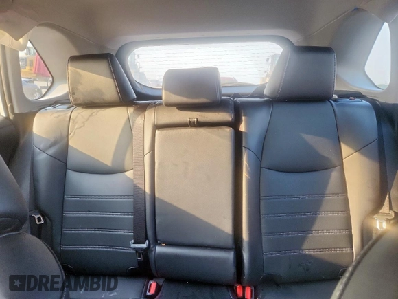 2022 Toyota RAV4 XLE Premium with VIN 2T3A1RFV7NW267132, listed as a Copart auction lot 57172245 with 21,350 mi miles and Salvage title. Bid and sale history available at DreamBid. Image 10.