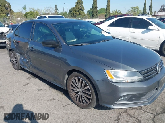 2016 Volkswagen Jetta Sport z VIN 3VWD17AJ5GM231530, wystawiony jako IAAI lot #41968152 z przebiegiem 85 474 mil mil oraz . Historia ofert i sprzedaży dostępna na DreamBid. Obrazek 13.