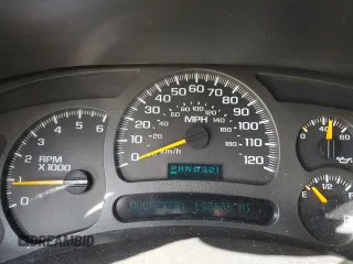 2004 Chevrolet Suburban LS with VIN 3GNEC16Z64G163608, listed as a Copart auction lot 56529235 with 198,005 mi miles and Salvage title. Bid and sale history available at DreamBid. Image 9.