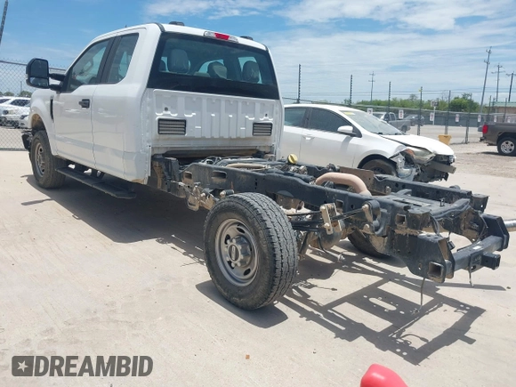 2022 Ford F-250 XL with VIN 1FD7X2B68NEF85052, listed as a IAAI auction lot 42735798 with 152,591 mi miles and . Bid and sale history available at DreamBid. Image 3.